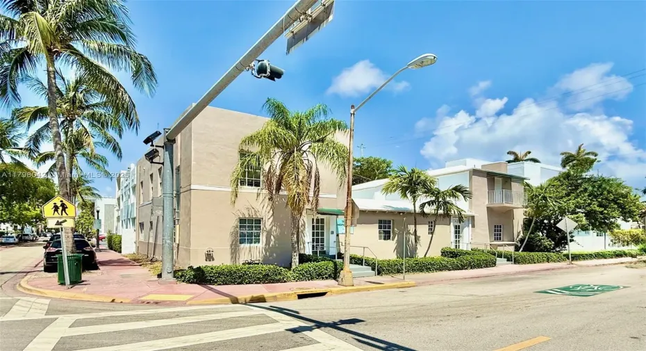 Hispaniola Apartments