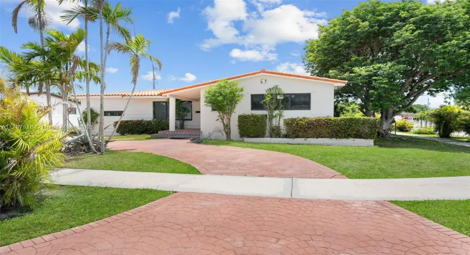 Welcome To 1921 SW 84th Court