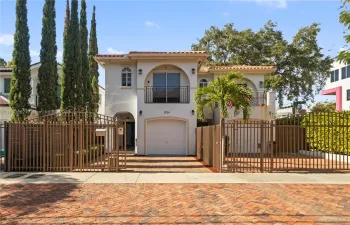 Townhouse For Sale