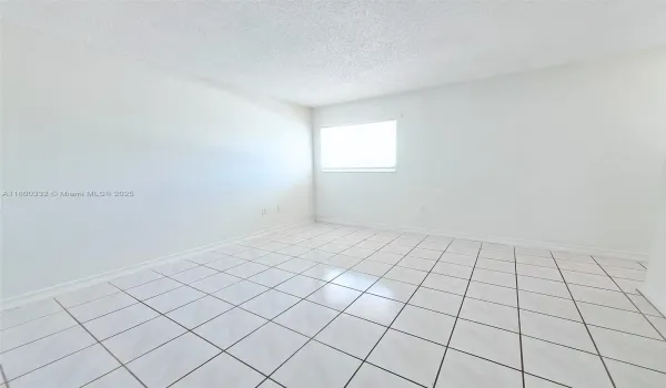 VIRTUAL STAGING.