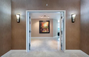 Private Foyer