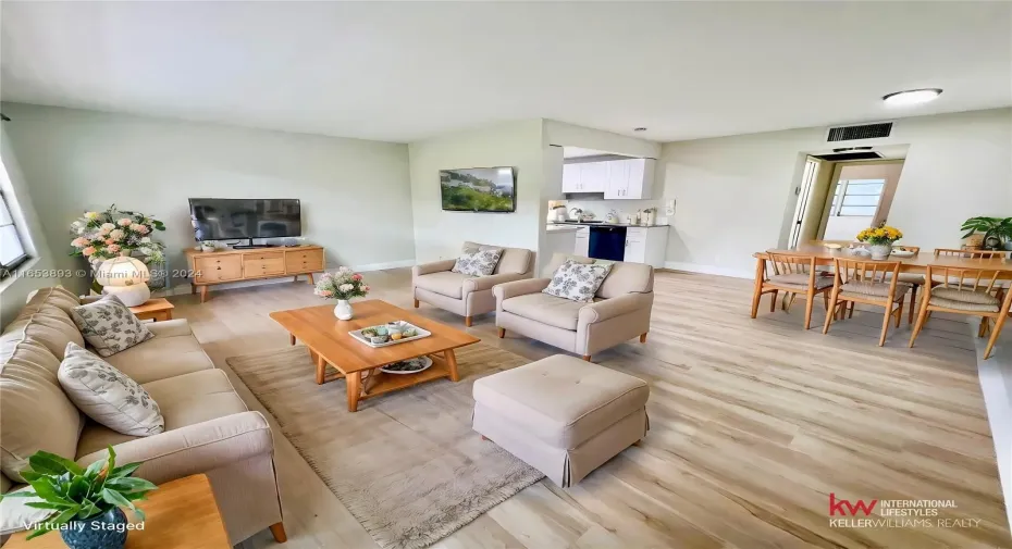 Virtual Staging - comfortable and large spaces