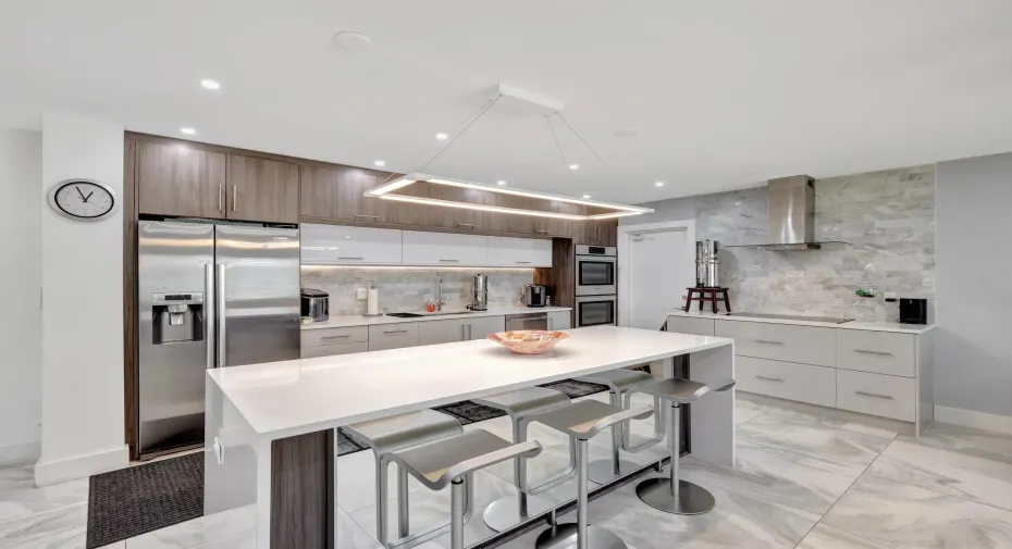 Stylish Euro kitchen with quartz tops and Bosch appliances