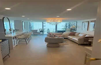 Entry to Living Room
