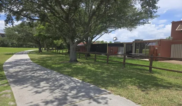 Villa on Golf Course Trail