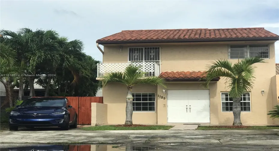 TOWNHOUSE