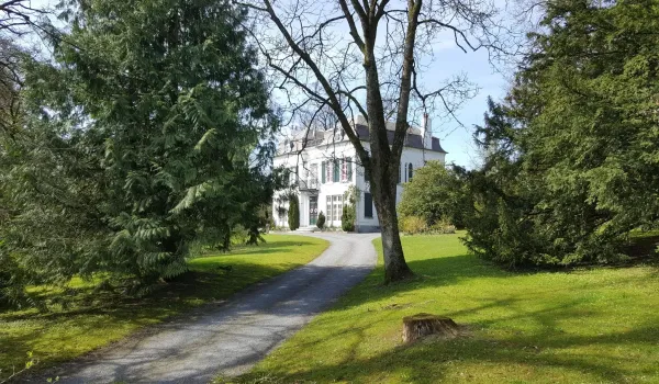 Front of the main house