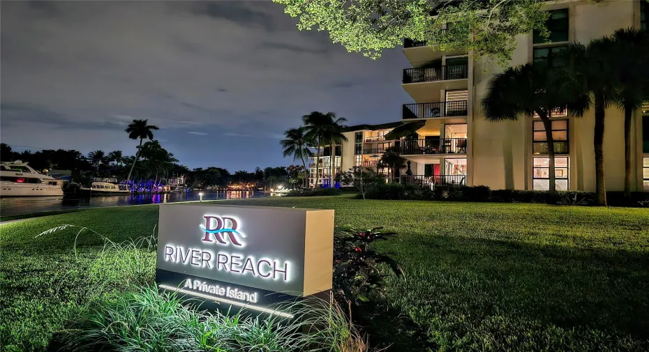 River Reach Island Condominium