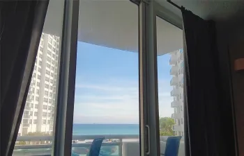 Direct Ocean View from Living Room and Balcony!!