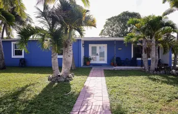 This Corner Property appeals to the eye.  Fenced Back Yard, Room for A boat in the side yard backyard entry. Owners plans to RB&B changed as does life itself.  They are now ready to present this lovely home to you.  Funishing are negotiable outside the sale price of the property