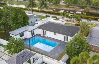 Pool House with no front neighbors, faces a canal