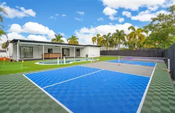 Pickleball court