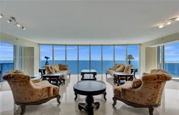 Direct ocean views!