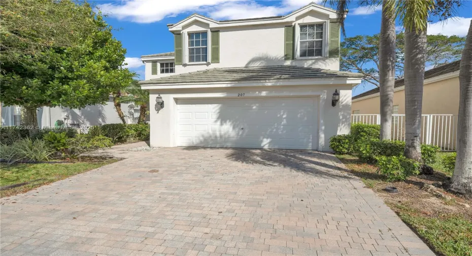 *Virtually Staged and remodeled for reference only*