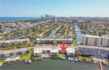 Discover UNPARALLELED LUXURY at Lake Golden Isles, a WATERFRONT SANCTUARY offers LIVING IN ELEGANCE. Conveniently CLOSE TO AIRPORT, IDEAL for INTERNATIONAL TRAVEL. Explore Nearby Upscale RESTAURANTS, BEACHES, SHOPPING, & Vibrant GULFSTREAM PARK.