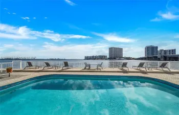 2016 BAY DRIVE MIAMI BEACH FL 33141