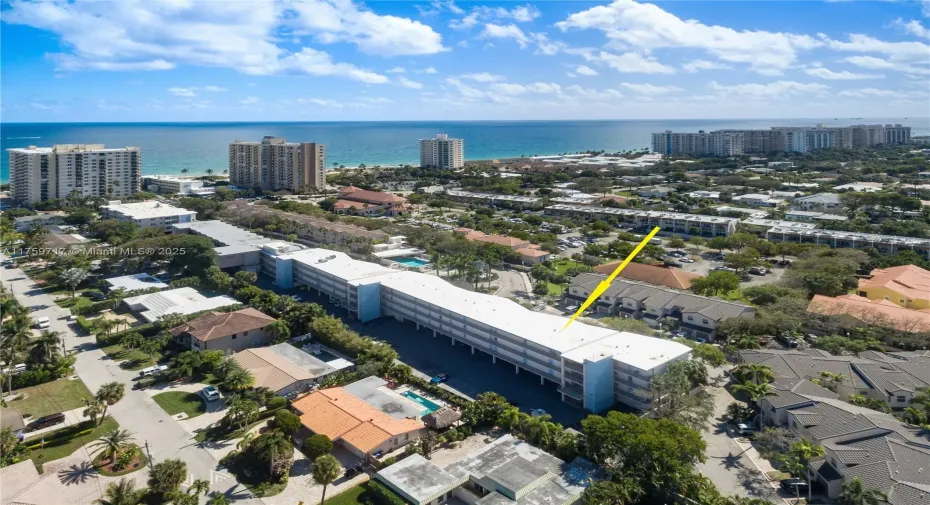 Steps to the world-famous Fort Lauderdale Beach, with tons of restaurants and fine dining options nearby!