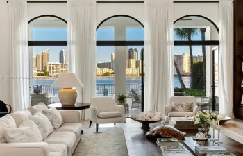Stunning living room seamlessly blends luxury and comfort!