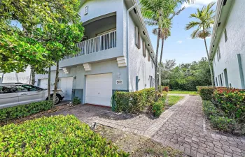  Welcome Home! End unit Townhouse with attached 1 car garage and balcony.