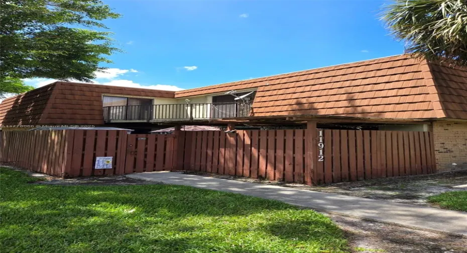 Exterior direct view