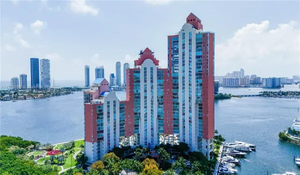 Front  View of Hidden Bay Condo