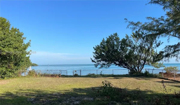 4. 100 ft of sunset OPEN WATER !