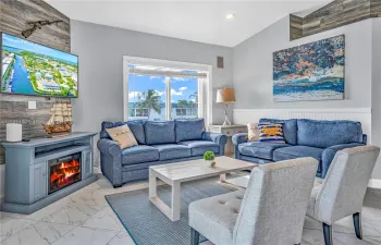 VIEWS OF THE WATER/174 FT DOCK IN GREAT ROOM!
