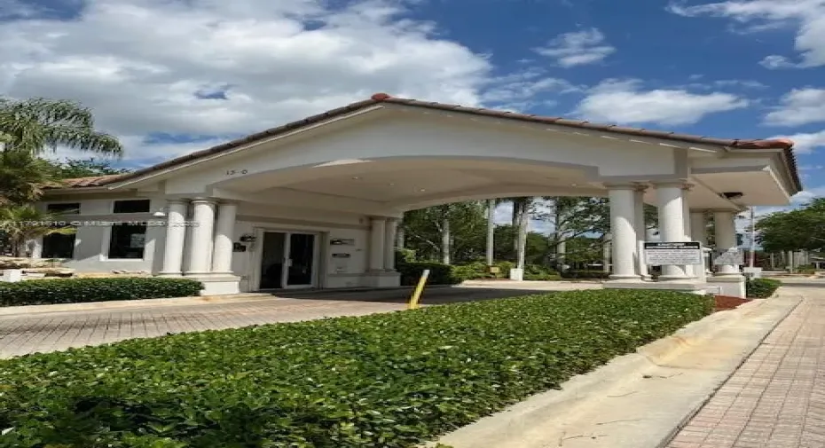ENTRANCE GATE