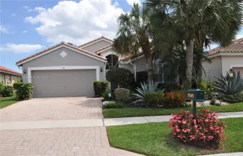 7141 Haviland Cr Front View
