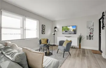 Stunning TOWNHOUSE style condo for Sale in the heart of South Beach by Andrea Guzman