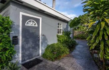 Quiet private entrance