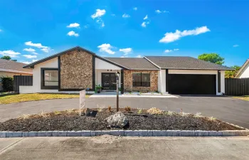 CIRCULAR DRIVEWAY