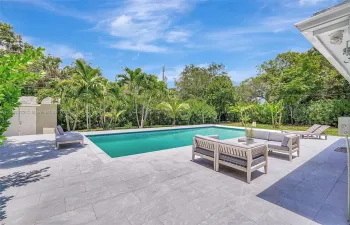 Private pool and deck